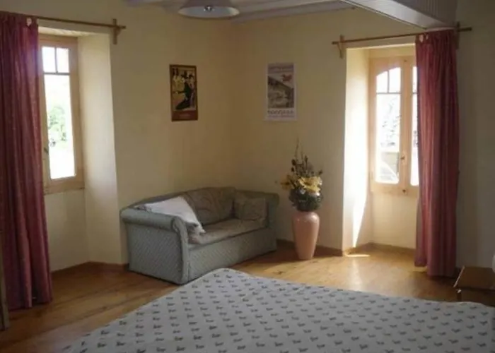 弗兰克度假屋 *